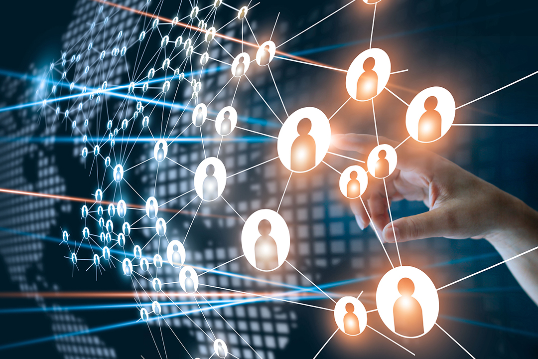 Safety Resilience in the Digital Age: The Socio-Technological Approach